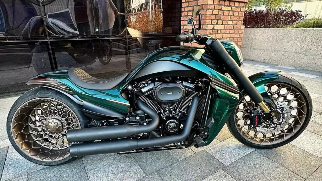 Harley-Davidson-Breakout-Custombike-Giotto-by-BOX39