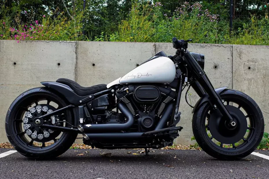 Harley-Davidson-Fat-Boy-114-Ghost-by-Poulson-Creative