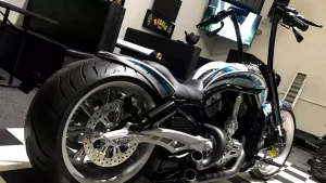 Harley-Davidson Night Rod 'Elite' by McCully Customs Harley-Davidson-Night-Rod-Elite-by-McCully-Customs