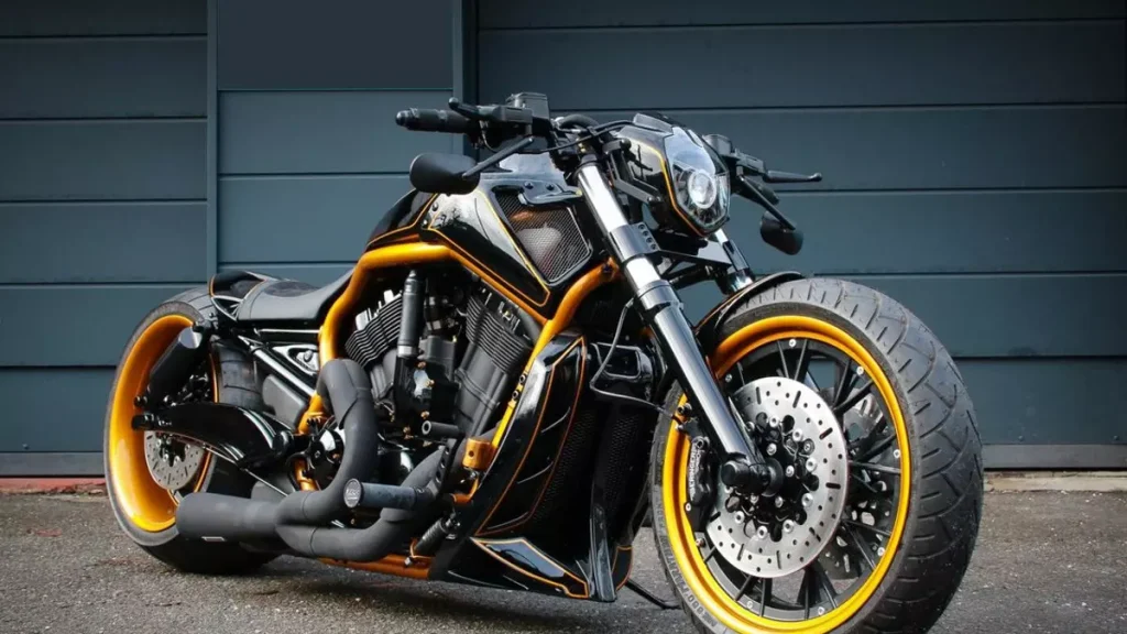 300-V-Rod-Custom-The-Kingpin-by-Rod-Squad-Motorcycles