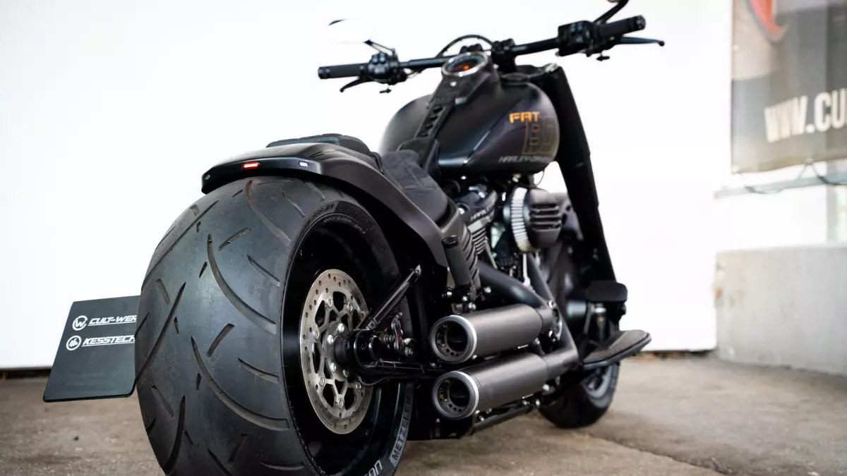 Harley-Davidson-Fat-Boy-114-Black-Camouflage-by-Cult-Werk