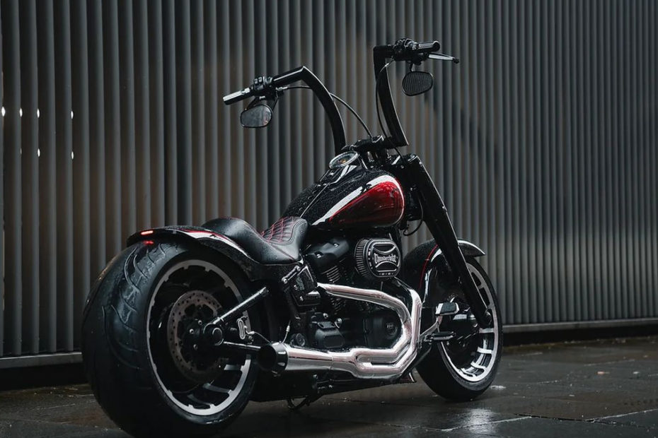 Harley-Davidson-Fat-Boy-Stage-2-by-Limitless-Customs