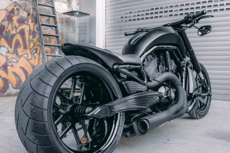 Harley-Davidson-360-VRod-by-Highway-Custom-Garage