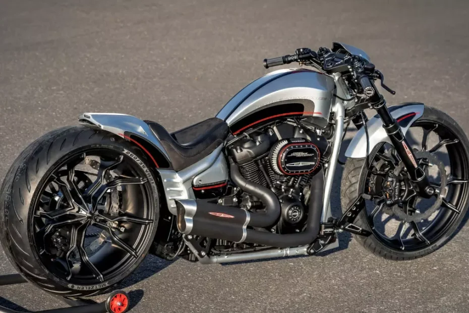 Harley-Davidson-Breakout-Softail-GP-Monza-by-Thunderbike