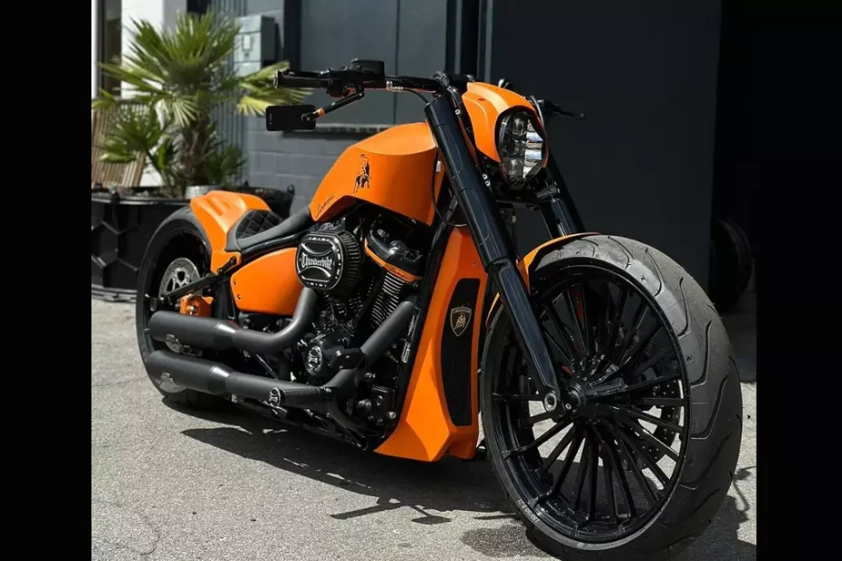 Harley-Davidson-Breakout-Lamborghini-Edition-by-IMG-Bikes