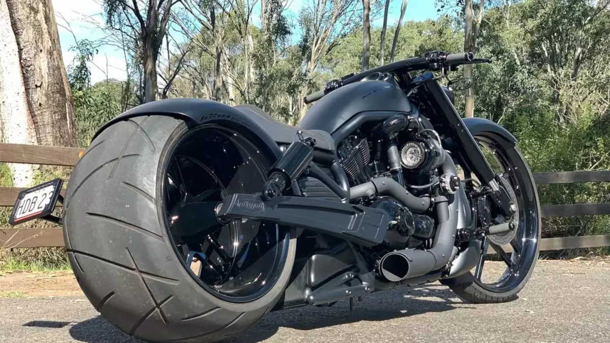 DGD Custom strikes again with this V-Rod