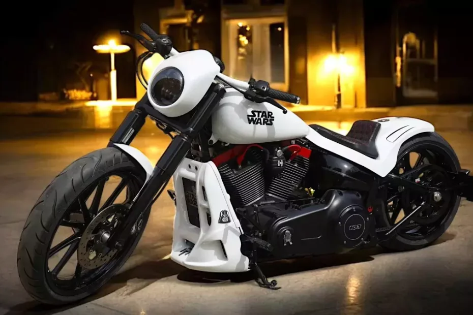 Harley-Davidson Softail Breakout Stormtrooper Edition 1