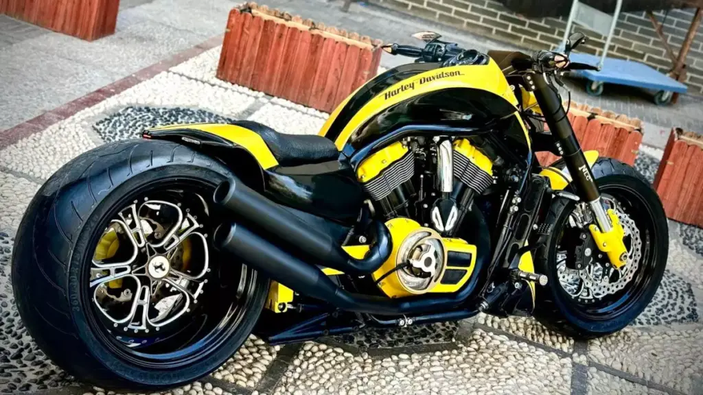 Custom Harley-Davidson Night Rod by MID Night Thailand