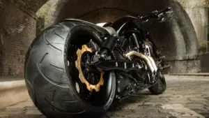 Brutal elegance: A V-Rod transformed by Limitless Customs Brutal elegance_ A V-Rod transformed by Limitless Customs