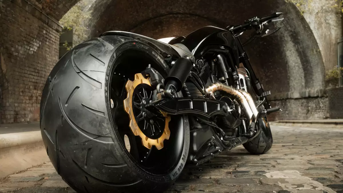 Brutal elegance_ A V-Rod transformed by Limitless Customs