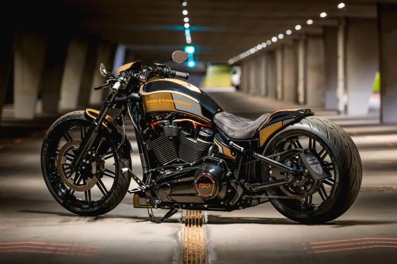 ▷ Harley Softail Breakout 'Razor 3.0' by Thunderbike